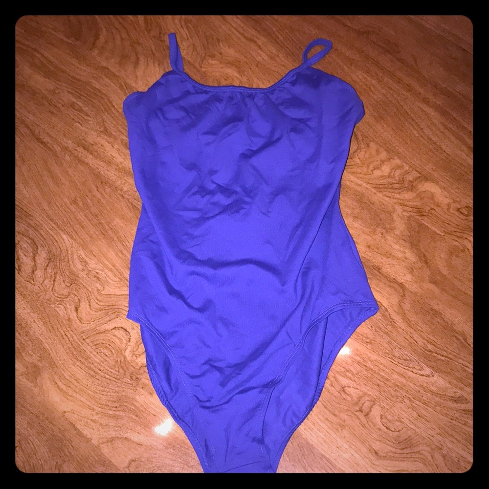 Girls sz 12/14 leo. Brand new condition/never worn